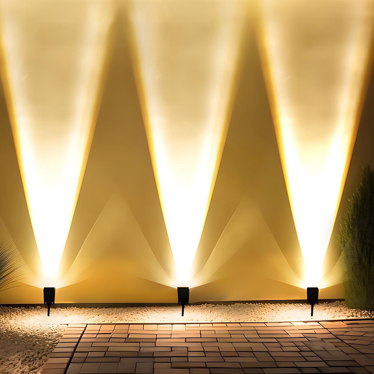 Spot solaire LED à faisceau réglable étanche IP65 blanc chaud pour gazon bordures façade jardin éclairage | Koossa