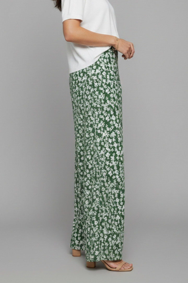 Wide-Leg Palazzo Trousers in Floral Print – Flowing Silhouette for Relaxed Summer Elegance | Koossa