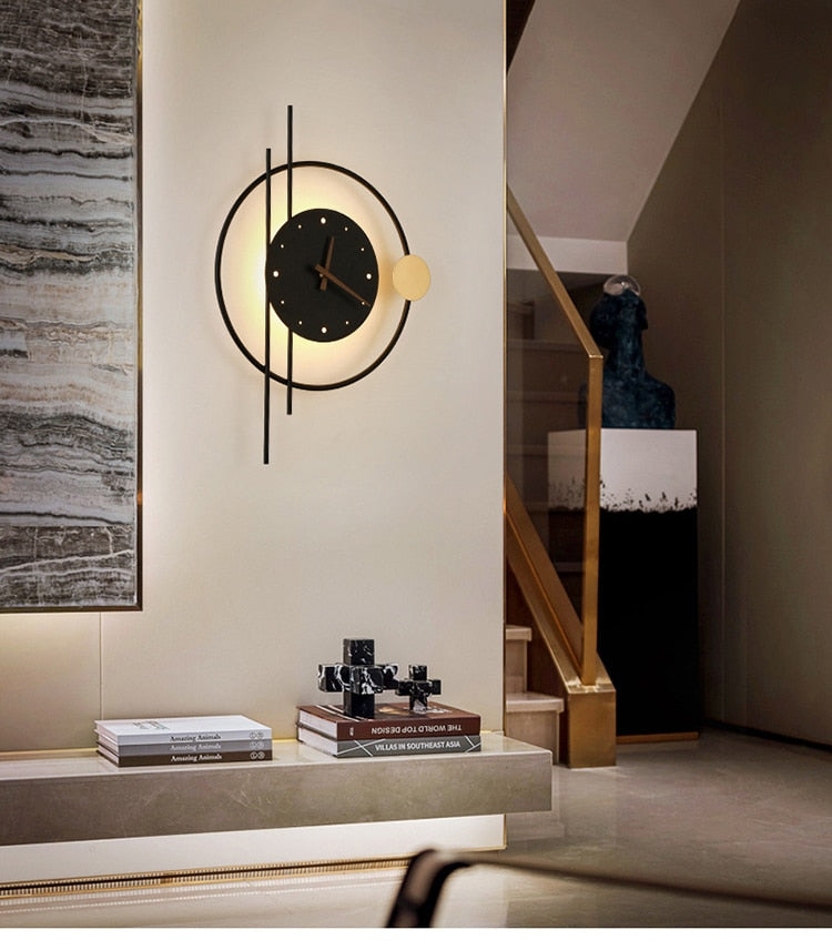 Horloge Murale Lumineuse 57×41,5 cm Métal Noir Doré Moderne LED Intégré Salon Chambre Bureau Décoration | Koossa
