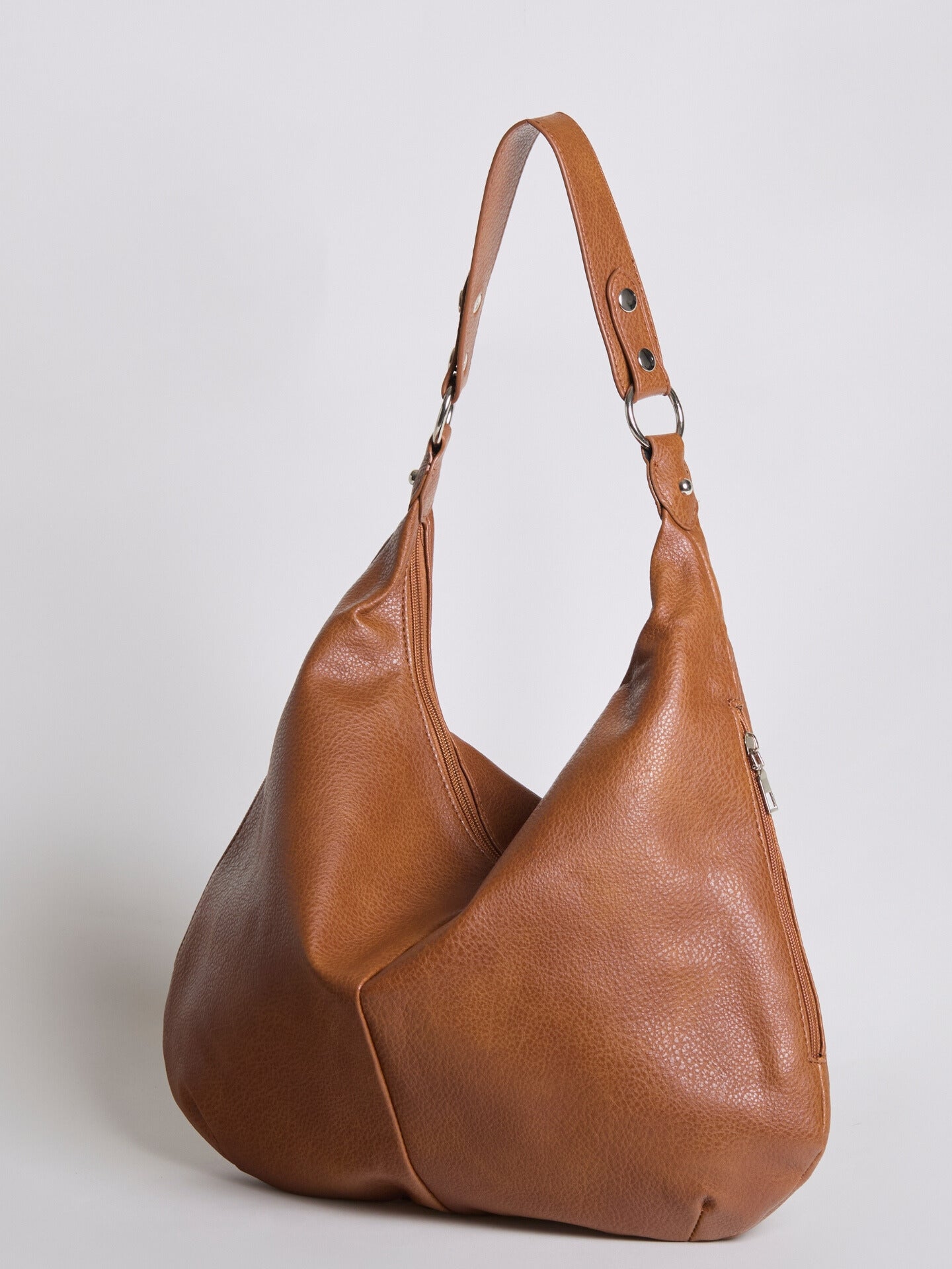 Slouchy Hobo Bag in Vegan Leather with Metal Ring Details – Spacious Everyday Shoulder Bag with Zip Compartments | Koossa