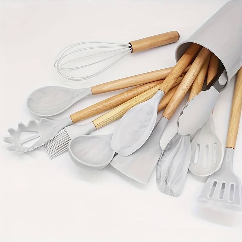Set de 12 Ustensiles de Cuisine en Silicone avec Manches en Bois Naturel pour Cuisson Douce et Soignée | Koossa