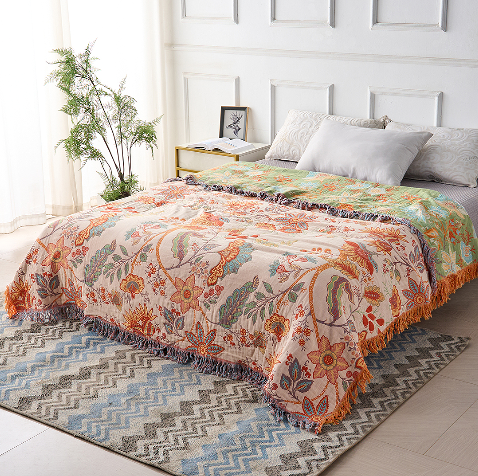 Plaid en Coton à Motifs Floraux Bohème – Crème, Orange et Bleu avec Franges – Pour Canapé, Lit et Fauteuil | Koossa