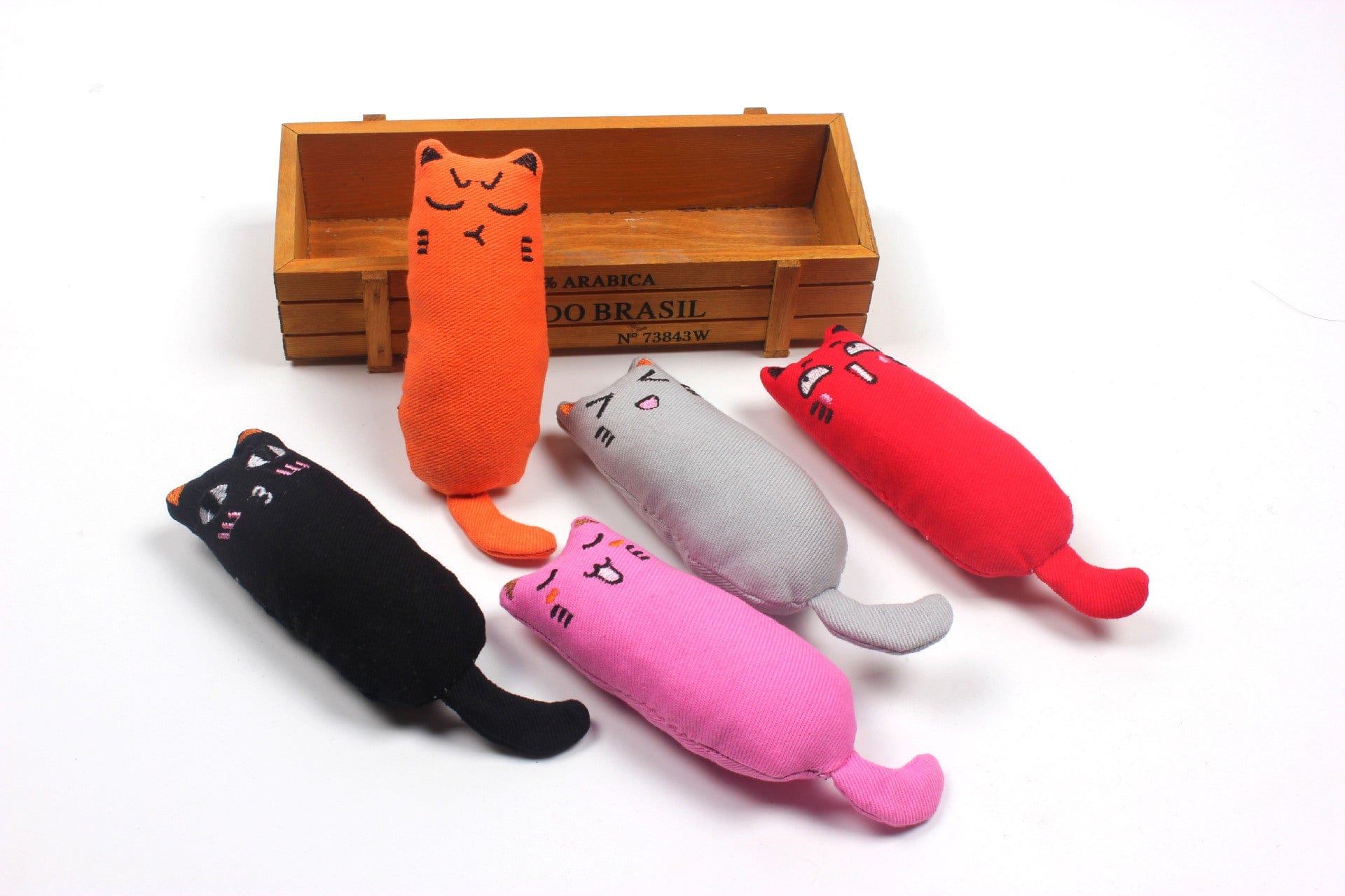 Cat Catnip Toy Plush Burlap 15cm Kitten Cuddle Kicker Bite Chew Teeth Grinding Indoor Play Toy Multiple Colours | Koossa