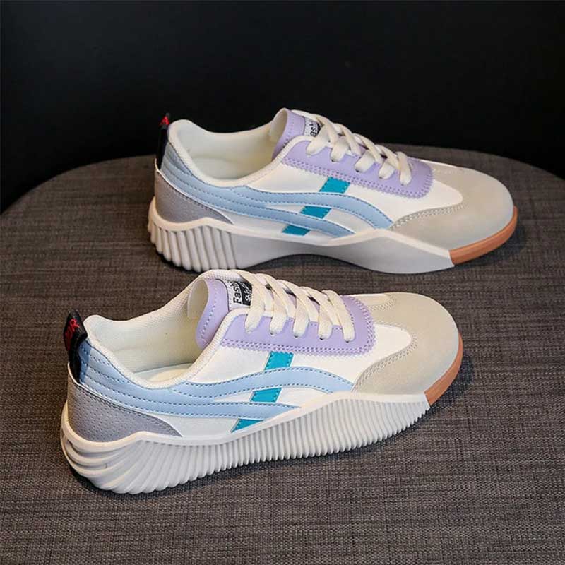Women's Retro Chunky Trainers in Black and Blue – Sculpted Sole Lace-Up Sneakers for Everyday Comfort and Sporty Vintage Style | Koossa
