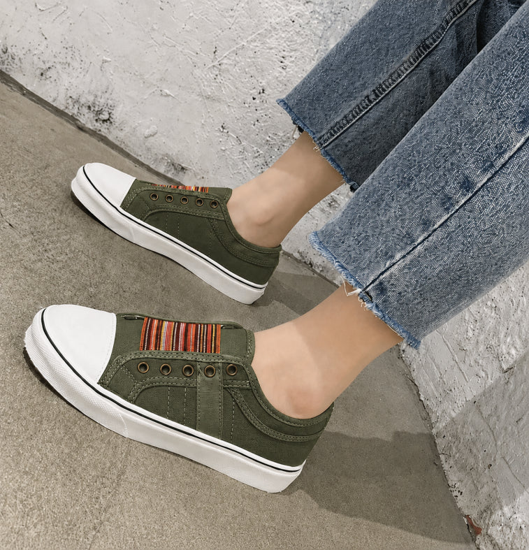 Women's Slip-On Canvas Trainers in Green, Red & Camel – Casual Low-Top Lace-Up Sneakers for Everyday Comfort & Timeless Spring Summer Style | Koossa