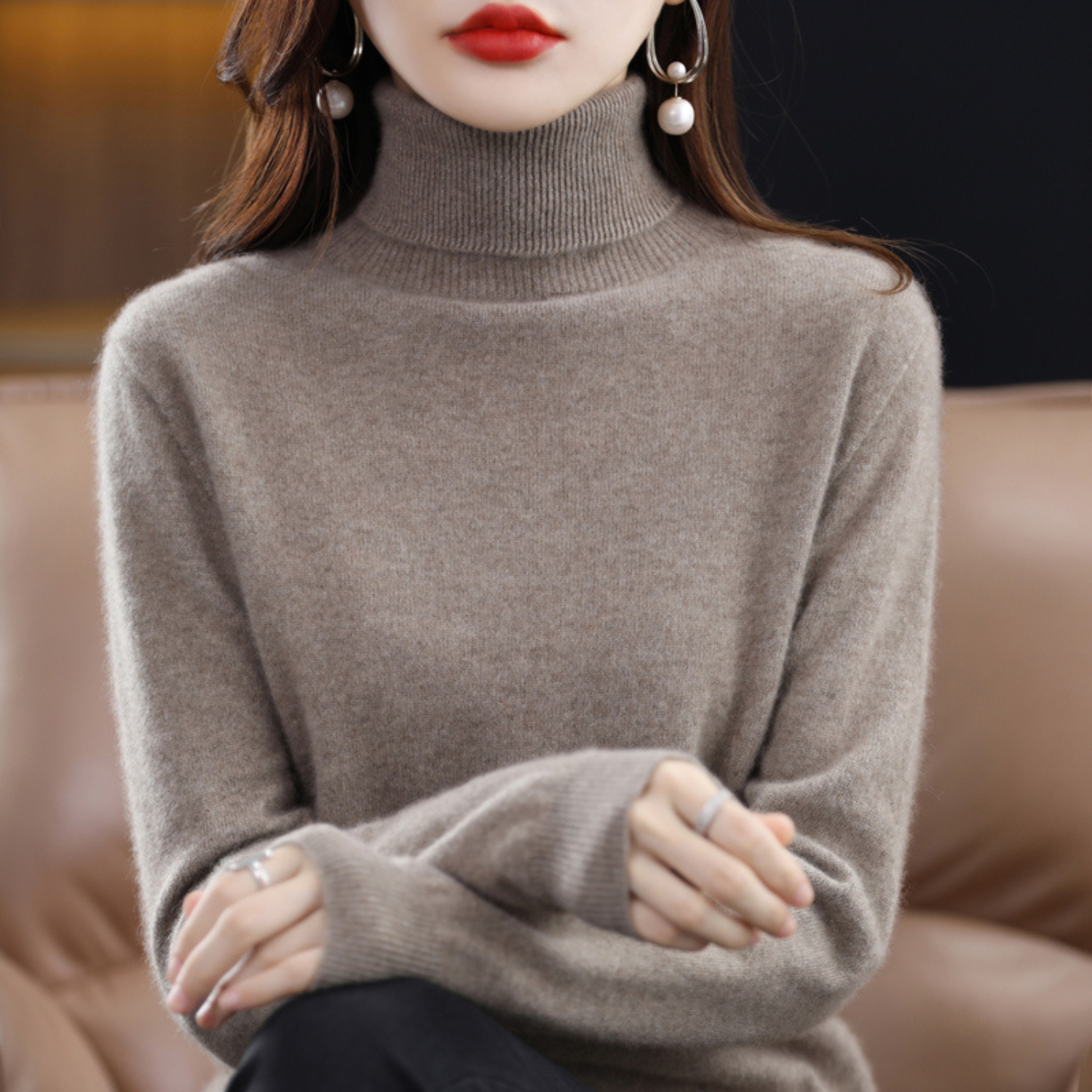 Women's Luxurious Rollneck Jumper — Classic Turtleneck Pullover for Autumn & Winter | Koossa