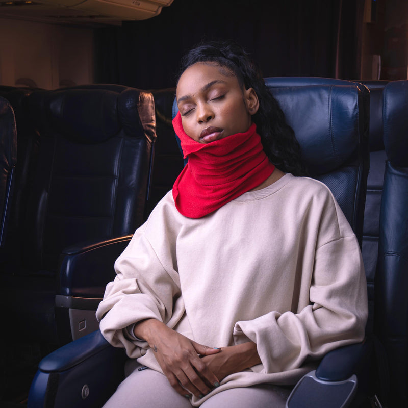 Coussin de voyage cervical ergonomique en mousse à mémoire de forme avec housse respirante et sangle ajustable | Koossa