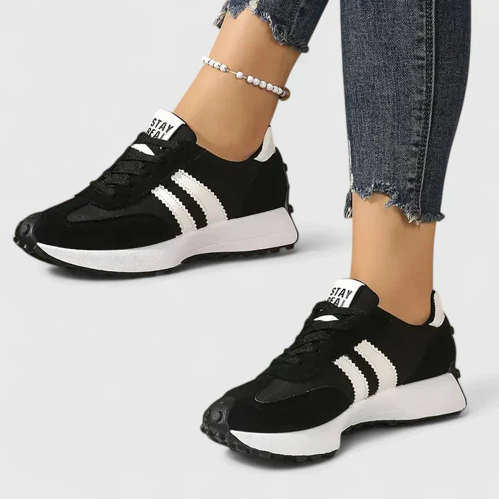 Women's Retro Lace-Up Trainers in Canvas with Contrast Stripe Detail – Lightweight Low-Top Sneakers for Casual Spring and Summer Wear | Koossa