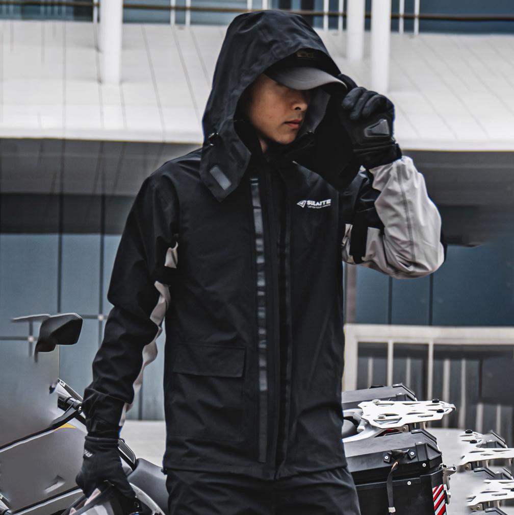 Unisex Waterproof Outdoor Rainsuit — Lightweight Packable Rain Jacket and Trousers Set for Hiking and Cycling | Koossa