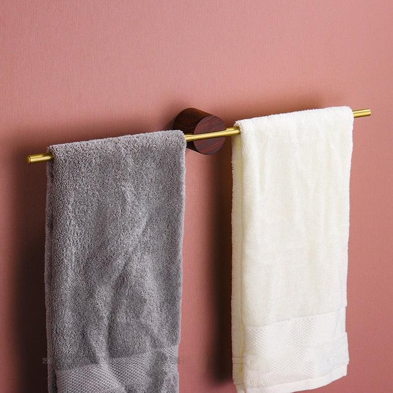 Porte-serviettes mobile en aluminium brossé – Design minimaliste et élégant pour salle de bains moderne | Koossa
