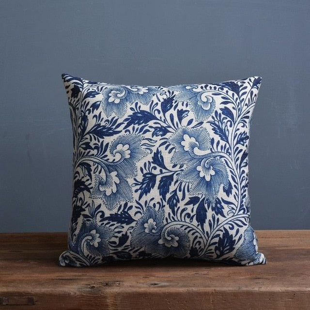 Housse de coussin en lin motif porcelaine bleue et blanche inspiration chinoise pour canapé et chambre | Koossa