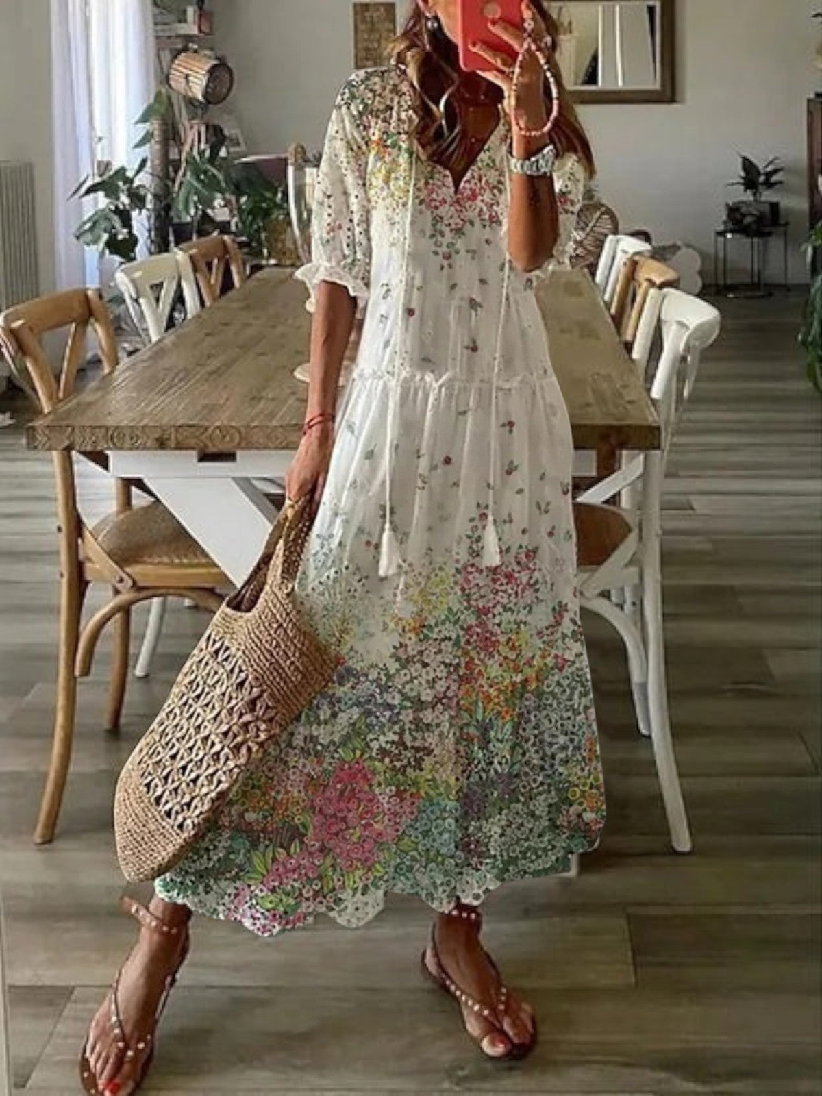 Women's V-Neck Maxi Dress in Vintage-Inspired Print – Flowing Bohemian Summer Dress with Romantic Pattern Detail | Koossa