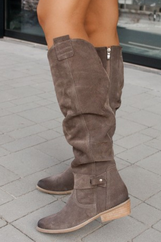 Women's Knee-High Boots with Ruched Shaft and Low Block Heel in Soft Suede-Effect Fabric | Classic Tall Boots with Side Zip and Comfortable Walking Heel for Autumn and Winter | Koossa