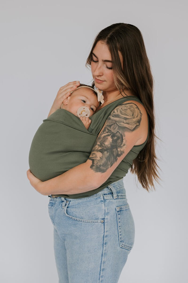 Hands-Free Infant Holding Shirt for Parents | Soft Cotton Wrap-Style Top for Newborns 0-12 Months | Keeps Baby Secure While You Move | Lonoma