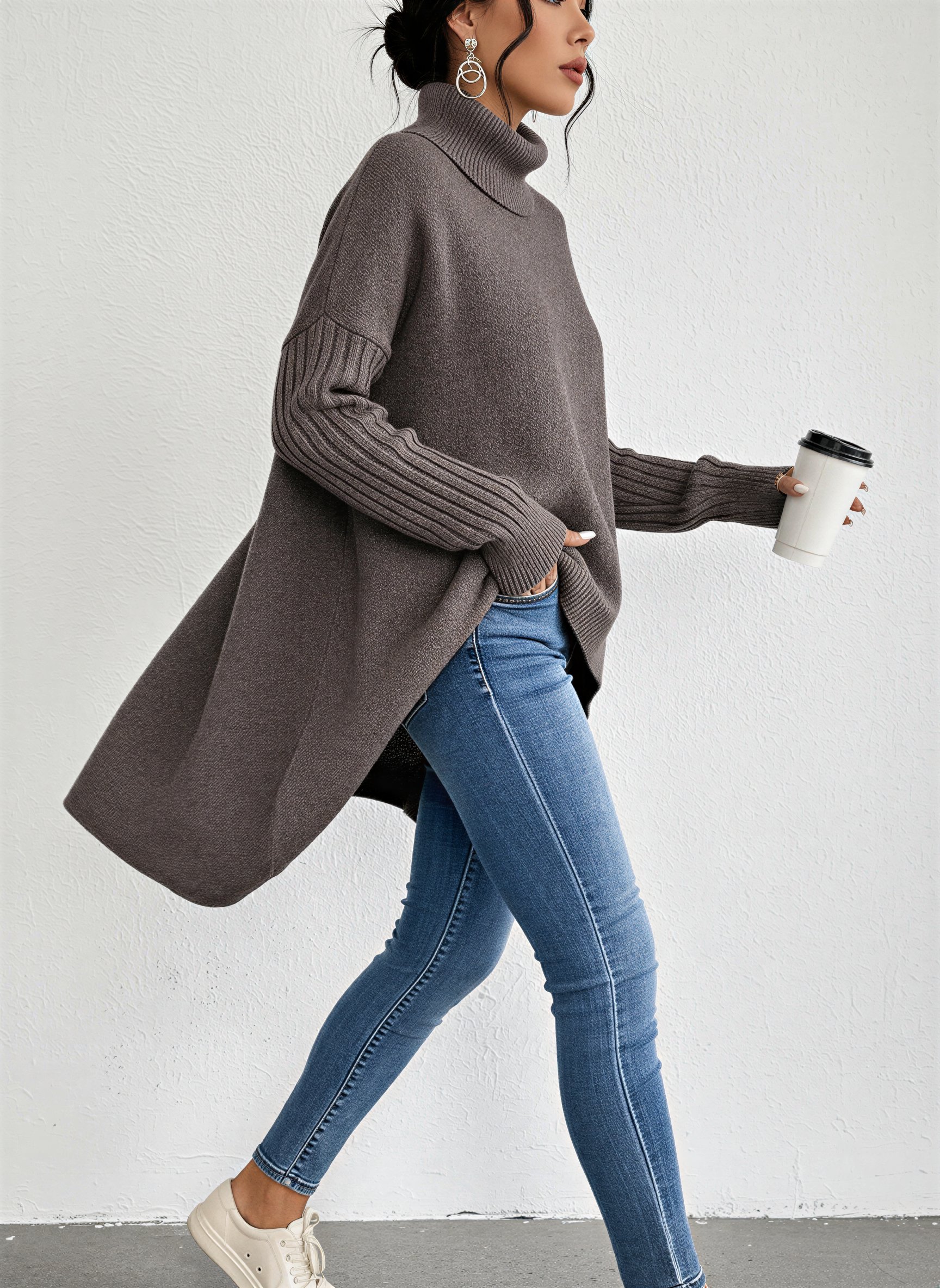Women's Turtleneck Jumper with Pockets in Relaxed Oversized Fit for Casual Spring and Autumn Days | Koossa
