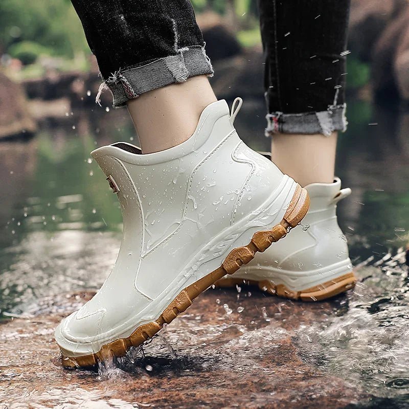 Men's Waterproof Chelsea Ankle Boots in Black – Slip-On Rain Boots with Elastic Gussets for Effortless Wet Weather Protection | Koossa