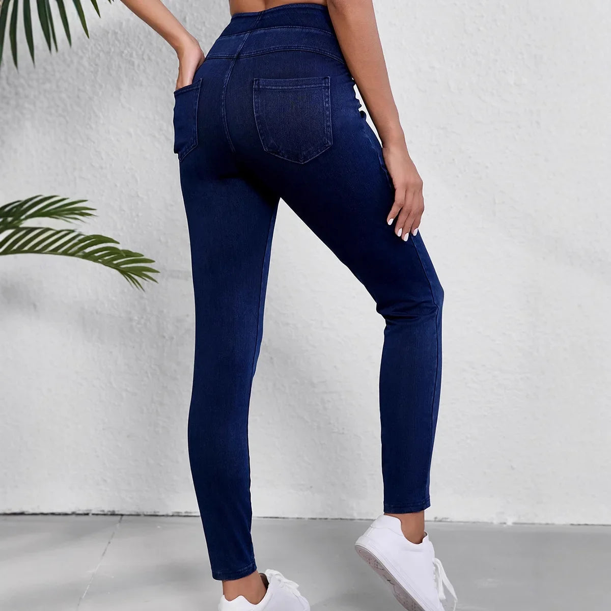 Women's High-Rise Slim Jeans in Stretch Denim – Dark Blue & Black Classic Fit for Everyday Elegance | Koossa