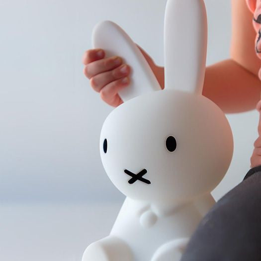 Veilleuse Lapin LED Dimable Silicone Blanc Chambre Enfant Décoration Douce Ambiance Sécurisée Bébé Nuit | Koossa