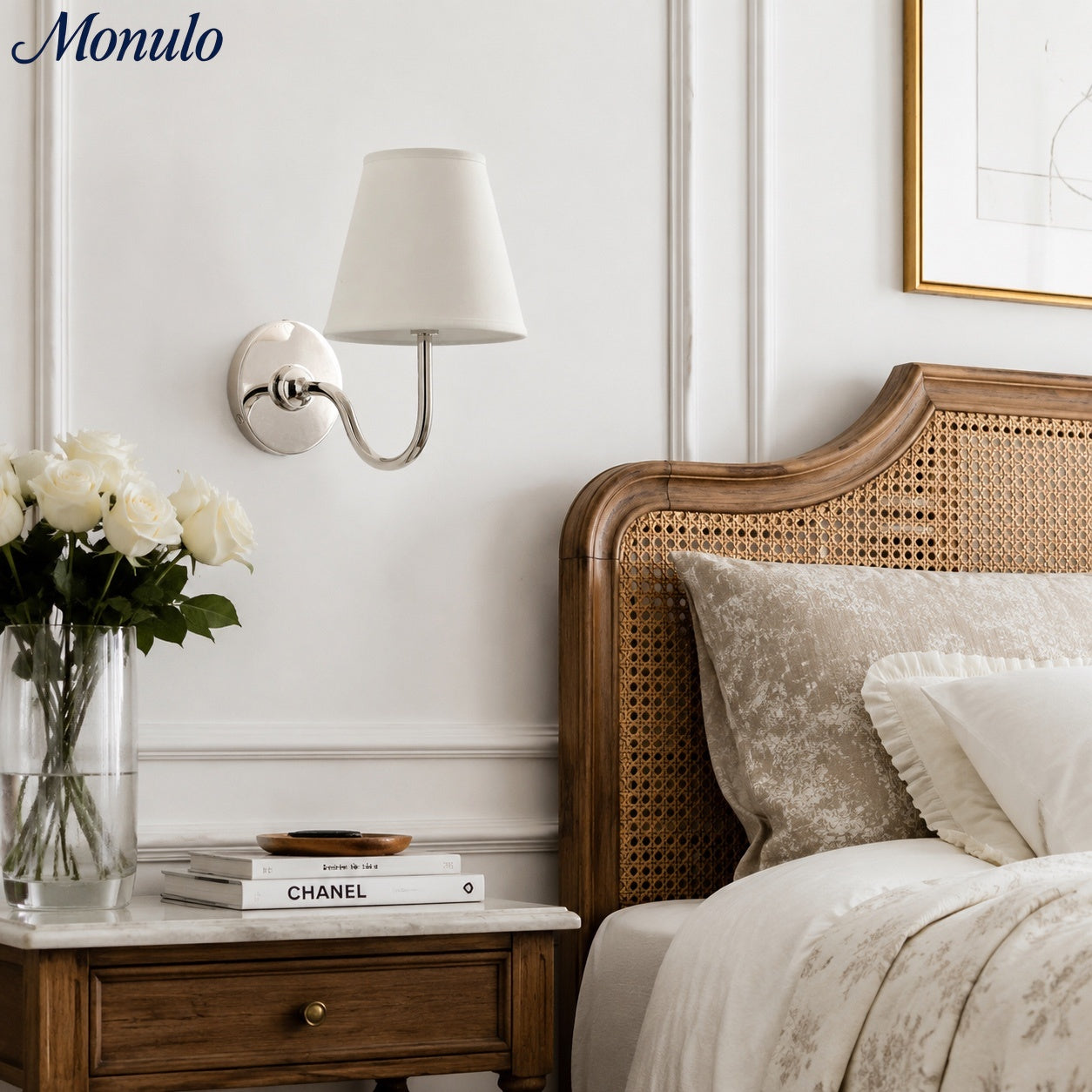 Applique murale élégante à abat-jour plissé en tissu – Éclairage classique et raffiné pour chambre et salon | Koossa