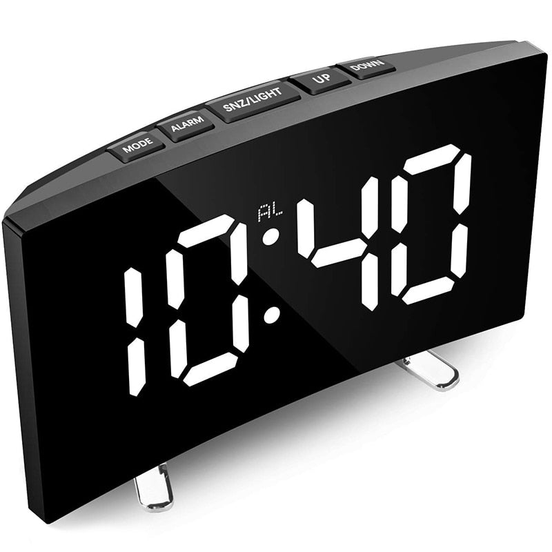 Réveil numérique LED à écran incurvé avec luminosité automatique affichage grand format idéal pour chambre | Koossa