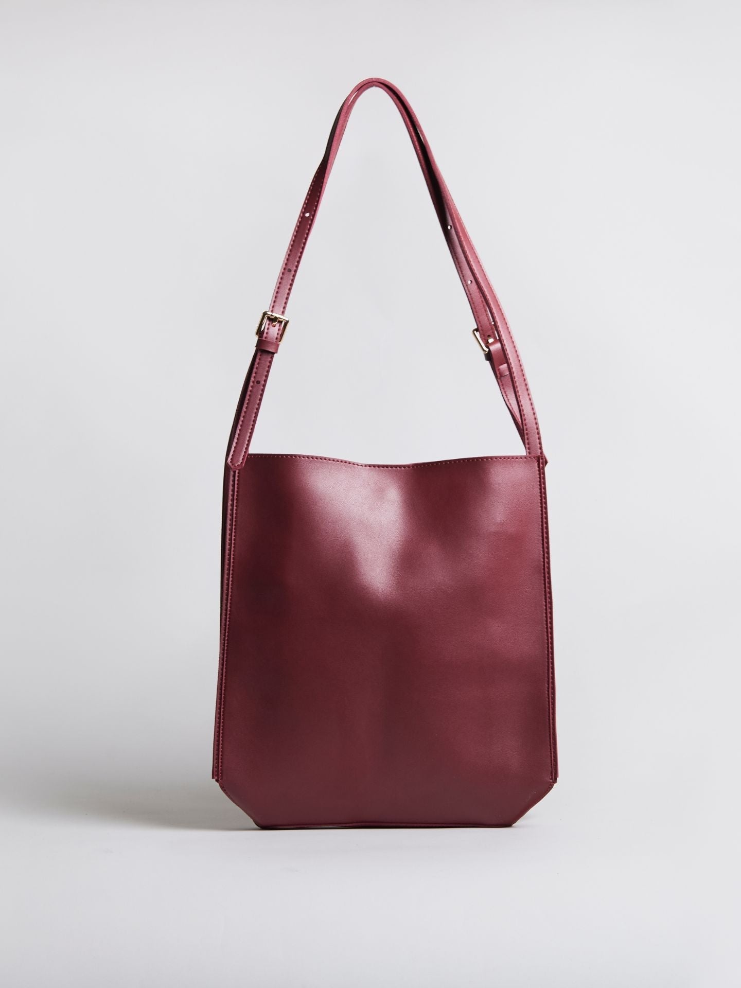 Structured Leather Shoulder Bag with Adjustable Strap and Secure Divider | Koossa