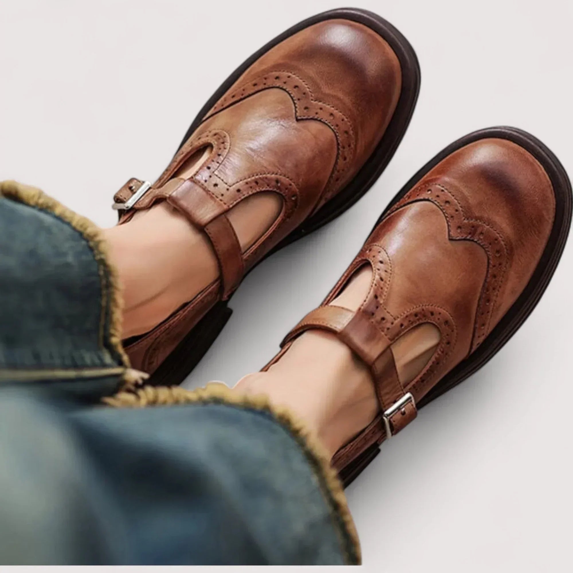 Orthopedic Mary Jane Shoes in Soft Leather with Cushioned Footbed | Supportive Everyday Walking Shoes for Women | Classic Strap Fastening | Koossa