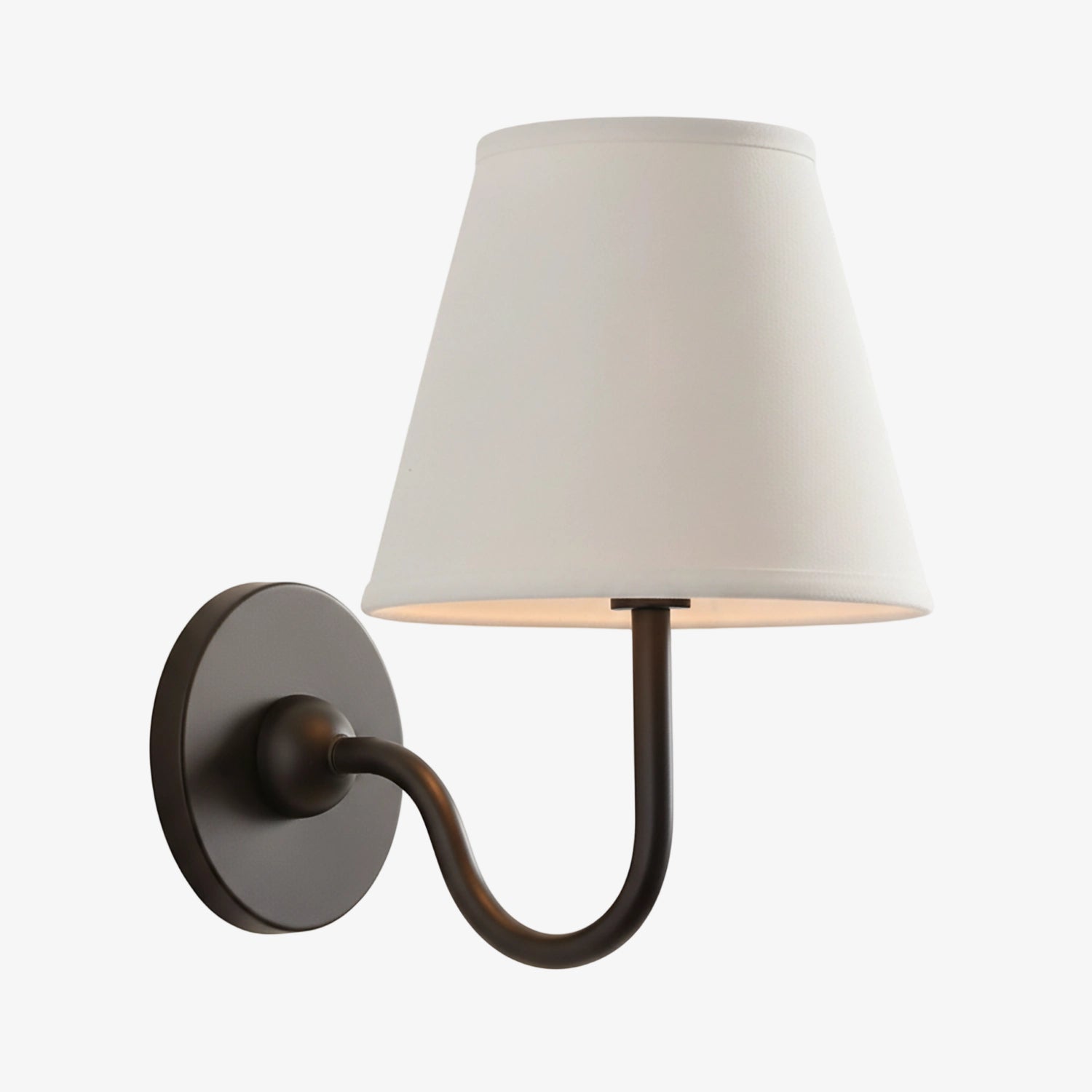 Applique murale élégante à abat-jour plissé en tissu – Éclairage classique et raffiné pour chambre et salon | Koossa