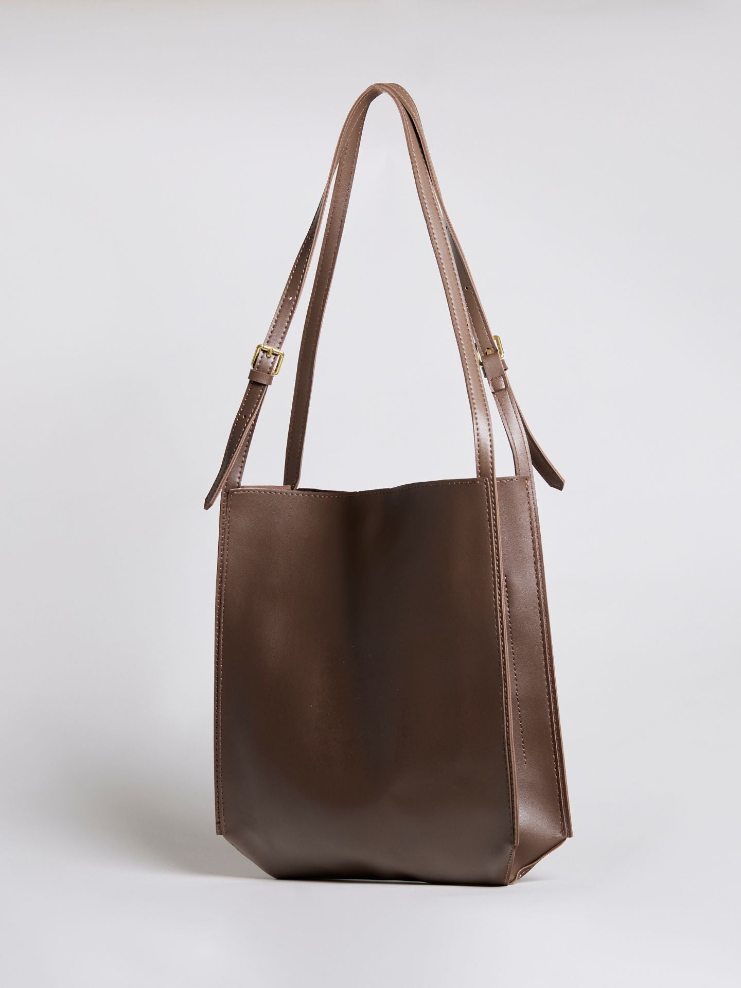 Structured Leather Shoulder Bag with Adjustable Strap and Secure Divider | Koossa