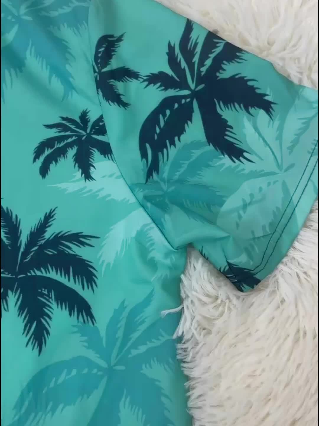 Men's Short Sleeve Shirt with Palm Print — Relaxed Summer Shirt for Casual Occasions & Beach Holidays | Koossa