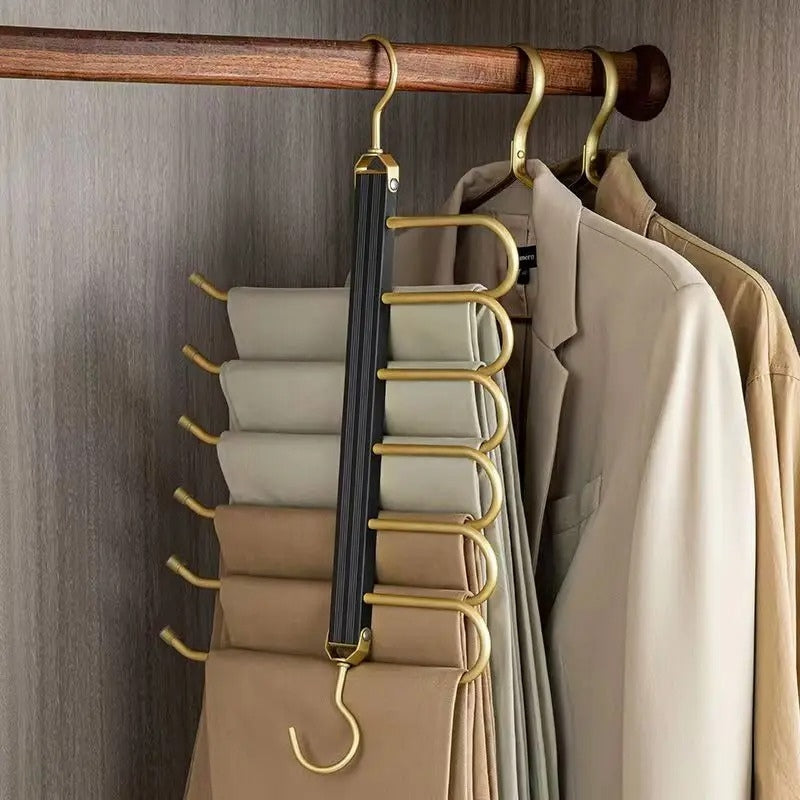 Cintre porte-pantalons pivotant en aluminium doré pour 6 pantalons avec barres antidérapantes gain de place | Koossa