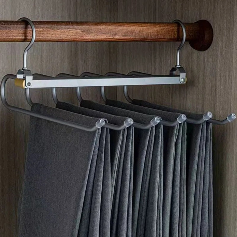 Cintre porte-pantalons pivotant en aluminium doré pour 6 pantalons avec barres antidérapantes gain de place | Koossa