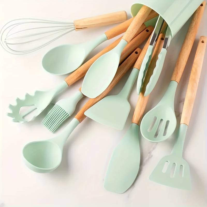 Set de 12 Ustensiles de Cuisine en Silicone avec Manches en Bois Naturel pour Cuisson Douce et Soignée | Koossa