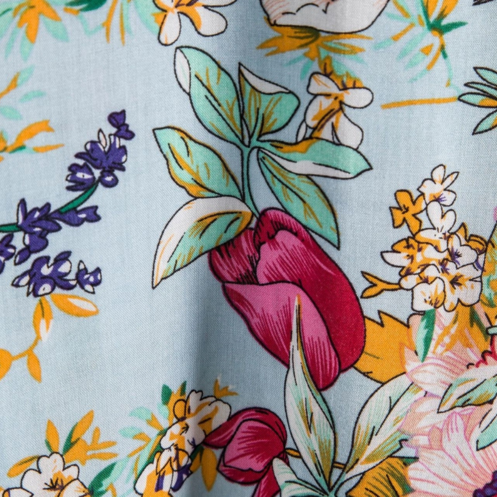 Men's Short Sleeve Cotton Shirt in Light Blue Floral Print – Relaxed Holiday Style | Koossa