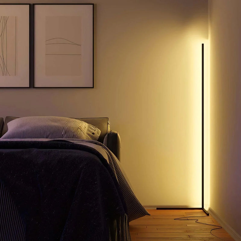 Lampadaire Design LED 24W Réglable Blanc Chaud et RGB Pied en V Minimaliste Éclairage d'Ambiance pour Salon | Koossa