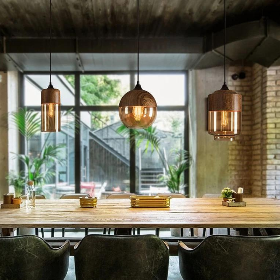 Suspension en Verre Teinté et Métal Effet Bois – Éclairage Ambiance Scandinave Douce pour Salon et Salle à Manger | Koossa