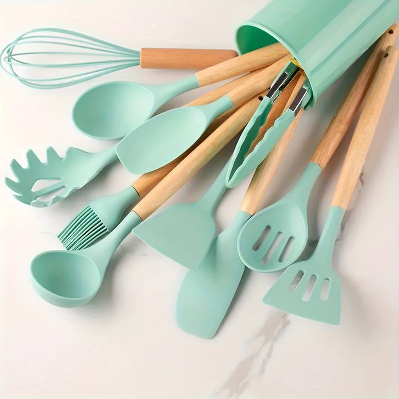 Set de 12 Ustensiles de Cuisine en Silicone avec Manches en Bois Naturel pour Cuisson Douce et Soignée | Koossa
