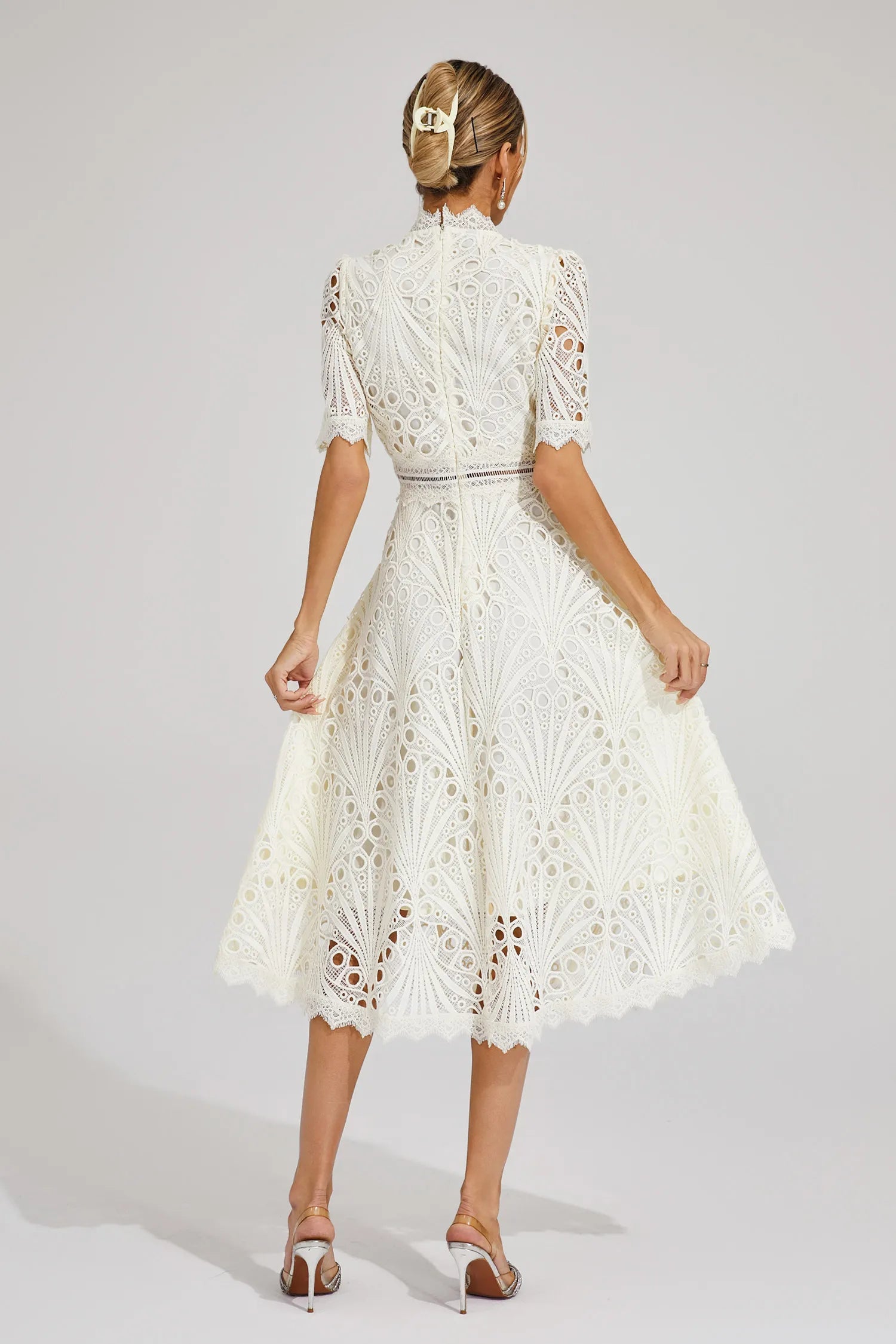 Midi Dress with High Neckline and Scalloped Hem in Pink and White – Elegant Fit-and-Flare Silhouette Perfect for Formal Occasions Graduation Ceremonies Wedding Guest | Koossa