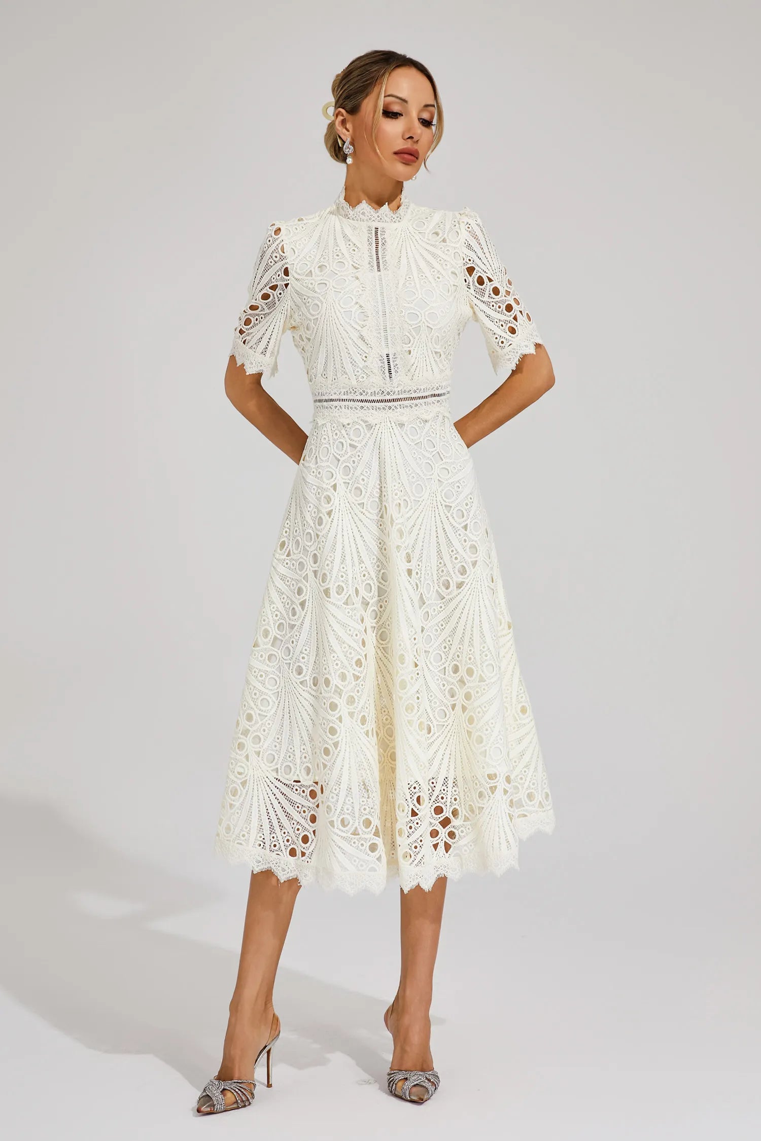 Midi Dress with High Neckline and Scalloped Hem in Pink and White – Elegant Fit-and-Flare Silhouette Perfect for Formal Occasions Graduation Ceremonies Wedding Guest | Koossa