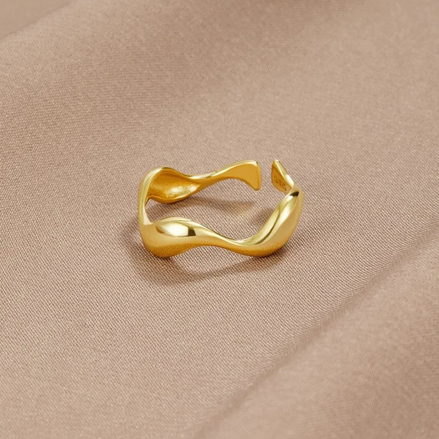 Women's Adjustable Ocean-Inspired Minimalist Ring — Elegant Everyday Jewellery for All Occasions | Koossa