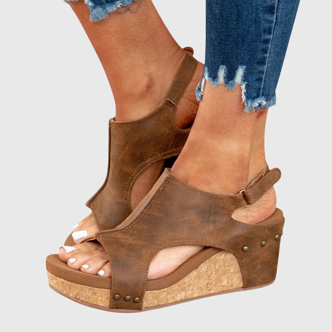 Women's Open-Toe Platform Sandals in Soft Leather | Supportive Elevated Sole for Everyday Comfort and Warm-Weather Style | Koossa