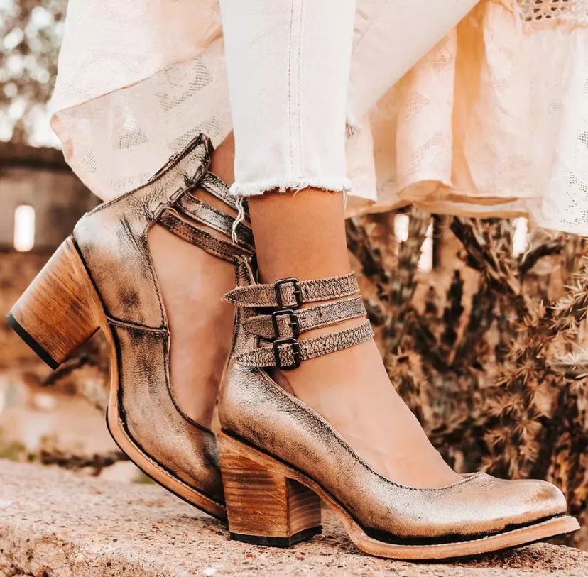 Women's Leather Court Shoes with Double Ankle Straps and Block Heel for All-Day Elegance and Comfort | Koossa