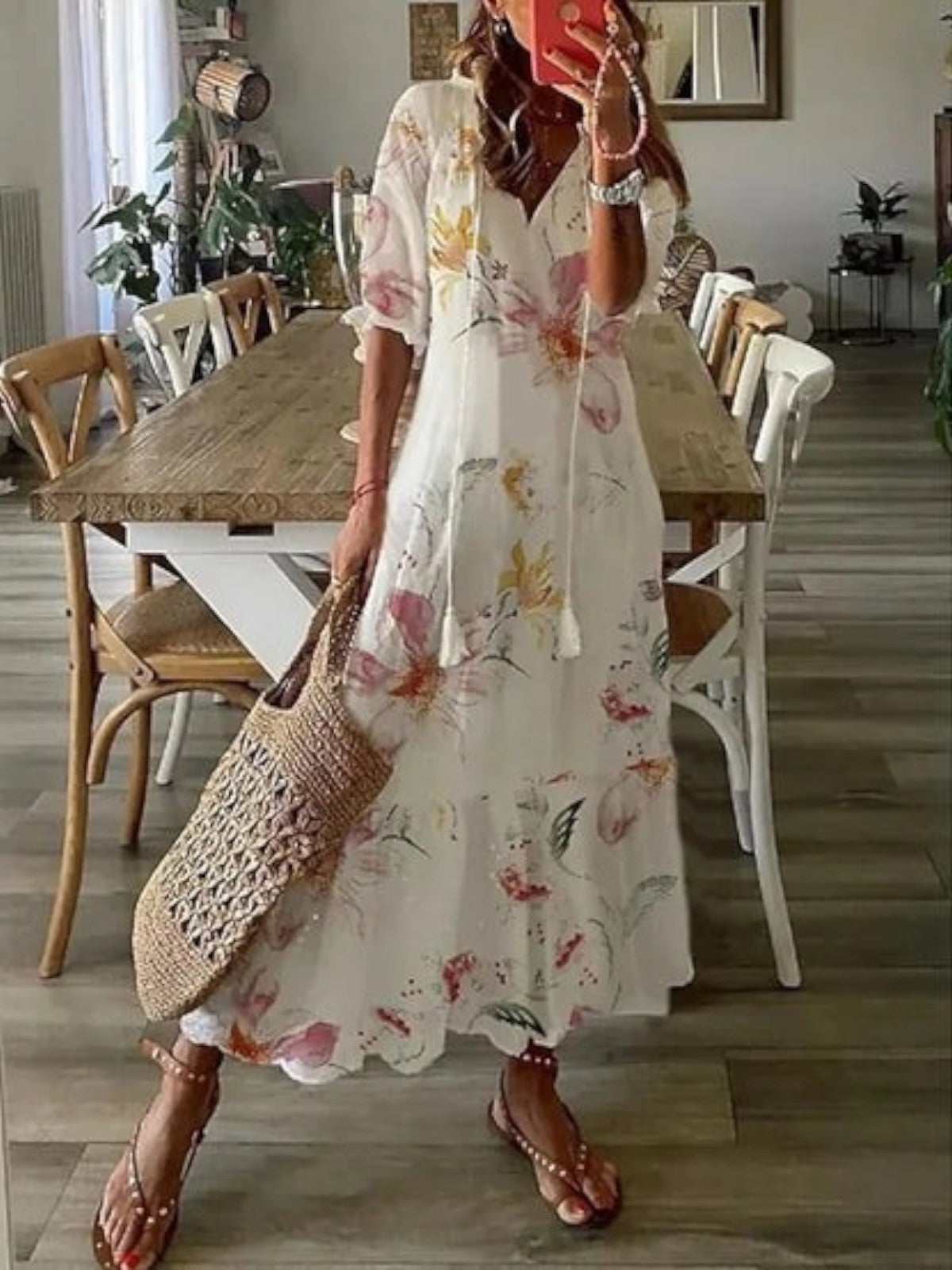 Women's V-Neck Maxi Dress in Vintage-Inspired Print – Flowing Bohemian Summer Dress with Romantic Pattern Detail | Koossa