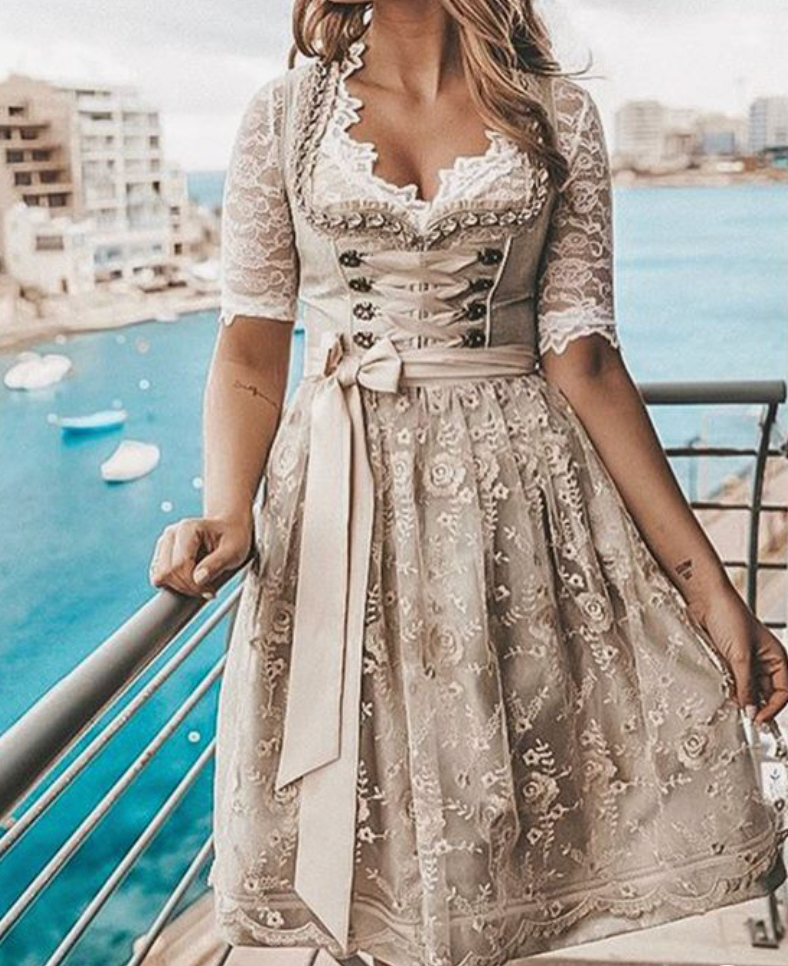 Women's Traditional Bavarian Dirndl Dress with Lace Bodice and Pleated Skirt for Heritage Celebrations | Koossa