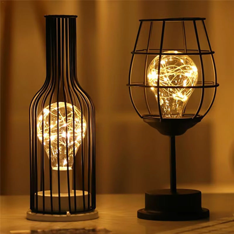 Lampe de table sans fil design bouteille carafe et verre à vin en acier inoxydable pour ambiance chaleureuse | Koossa
