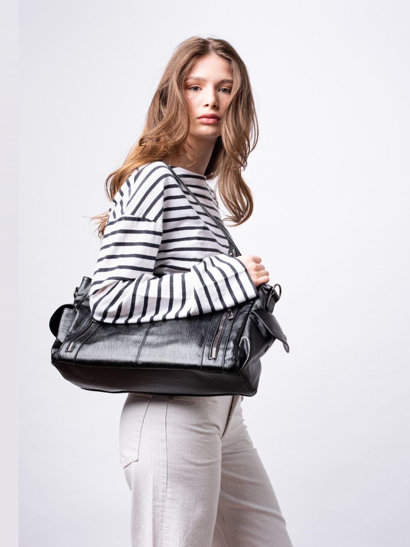 Structured Leather-Look Tote with Detachable Crossbody Strap in Black for Work and Weekend | Koossa