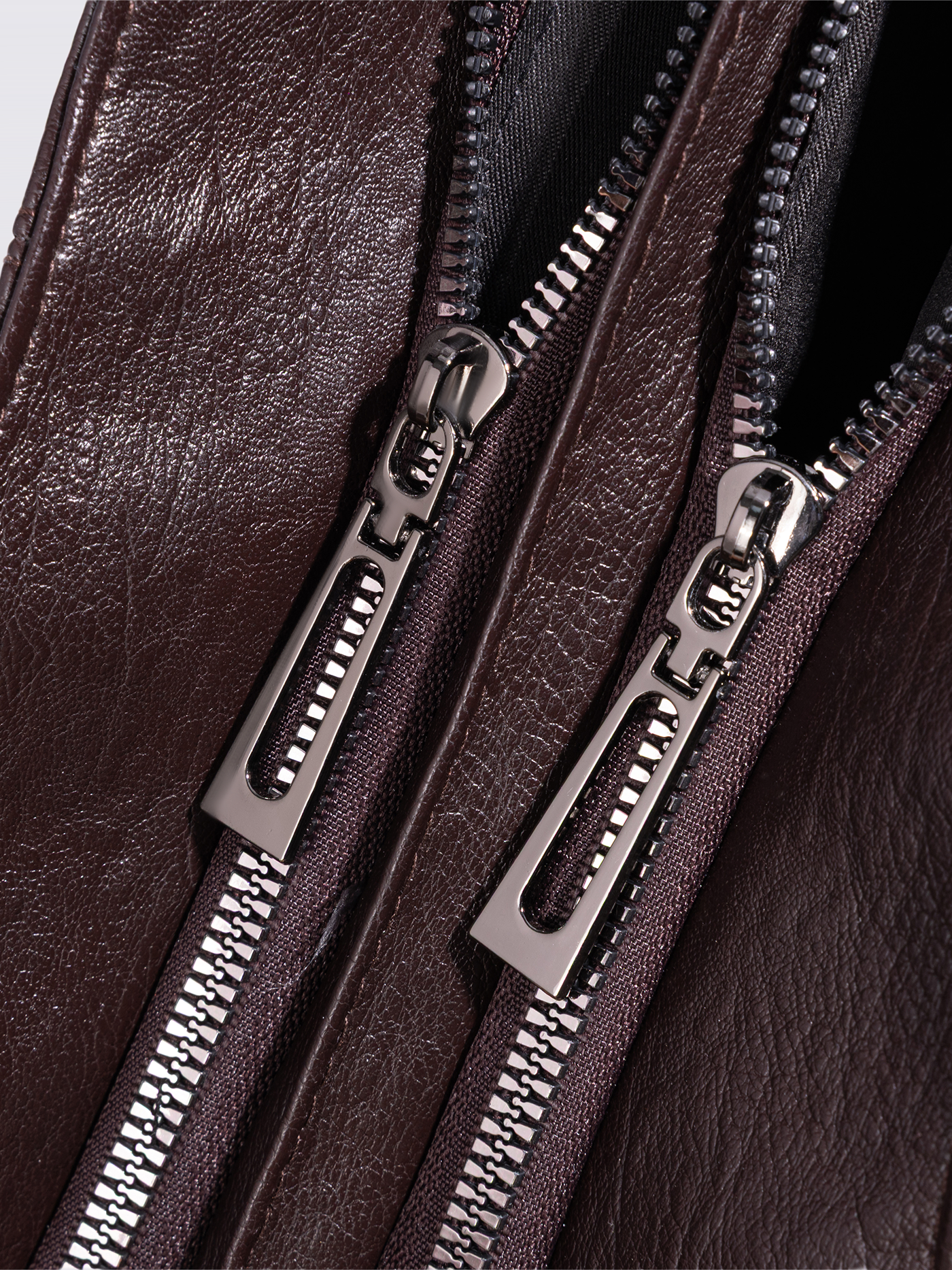 Structured Leather-Look Tote with Detachable Crossbody Strap in Black for Work and Weekend | Koossa