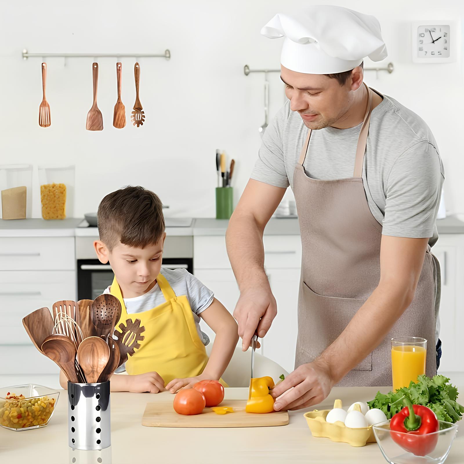 Ensemble de 11 ustensiles de cuisine en teck avec support – Bois naturel durable et résistant pour tous les jours | Koossa