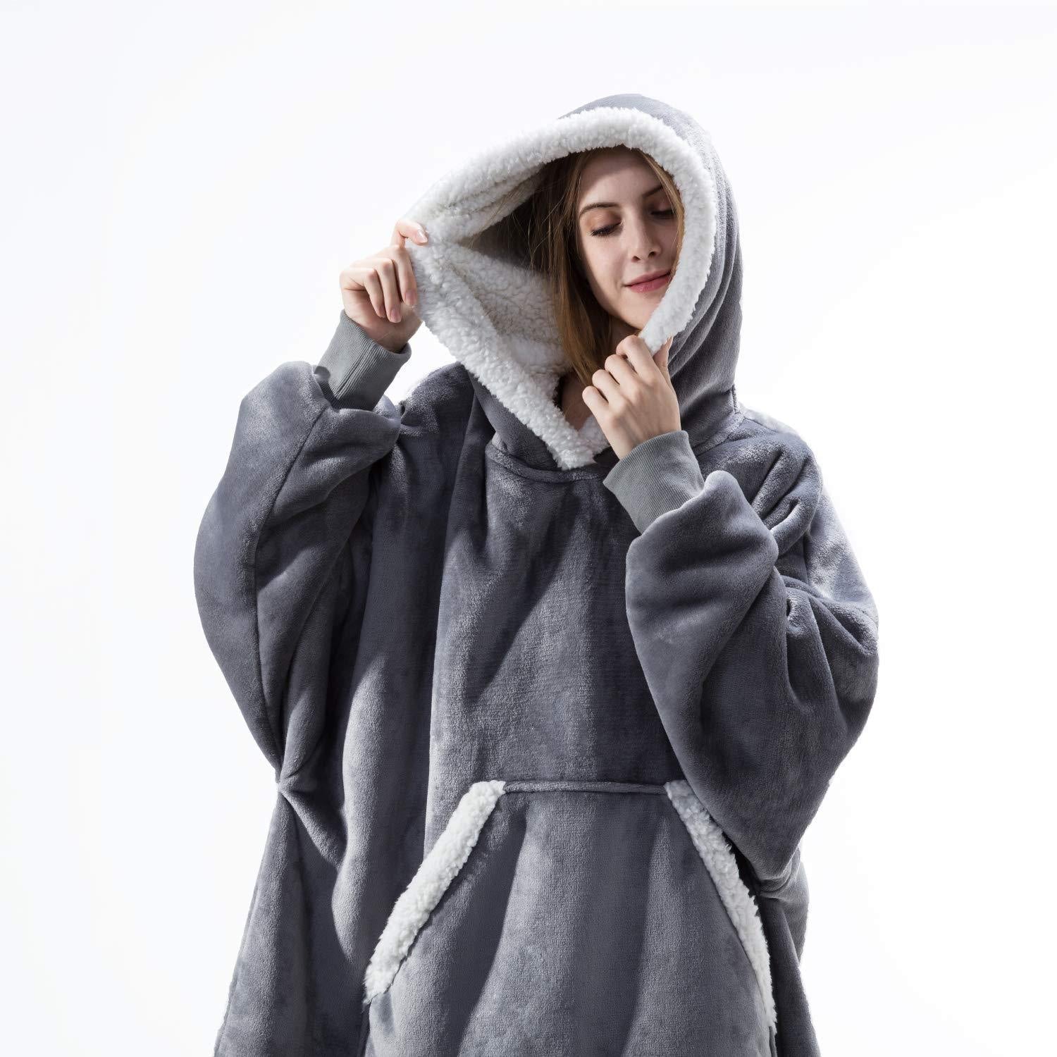 Oversized Hooded Blanket Wrap — Cosy Loungewear for Relaxing at Home & Snuggling on the Sofa | Koossa