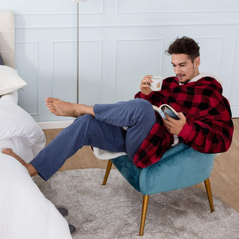 Oversized Hooded Blanket Wrap — Cosy Loungewear for Relaxing at Home & Snuggling on the Sofa | Koossa