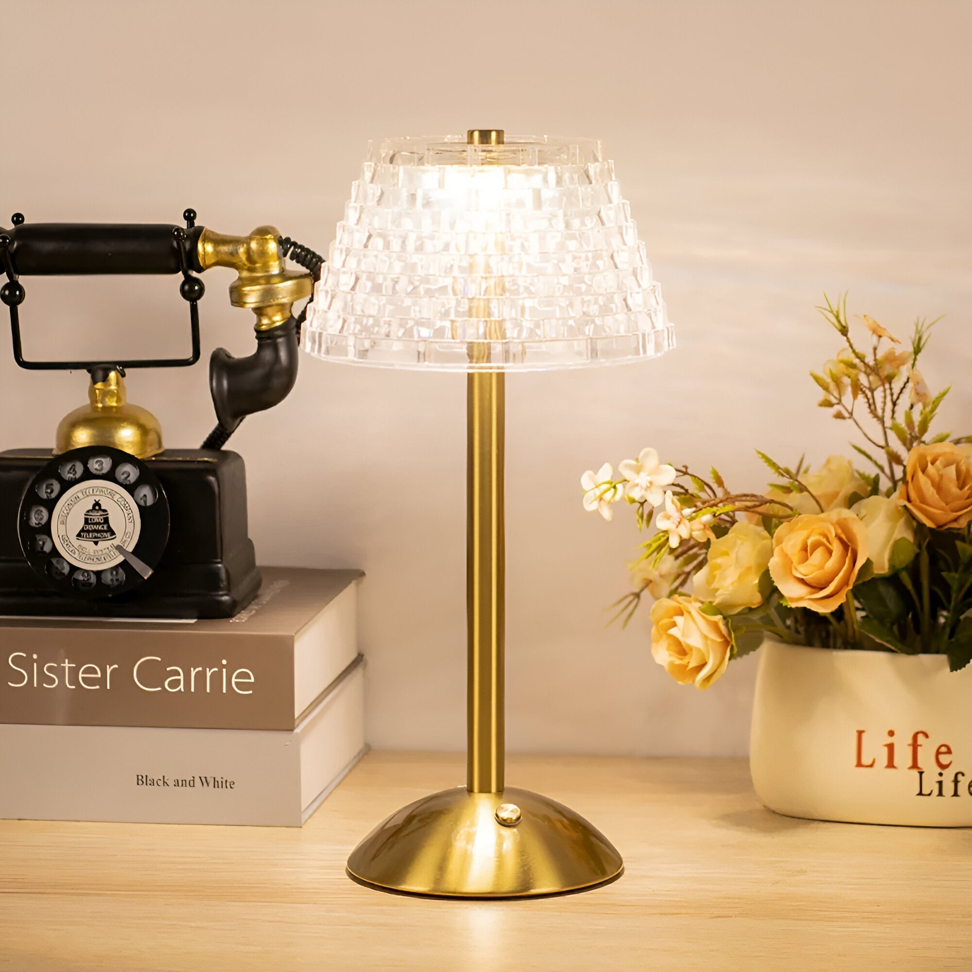 Lampe nomade rechargeable en verre et métal – Trois teintes ajustables tactiles pour table salon et chevet | Koossa
